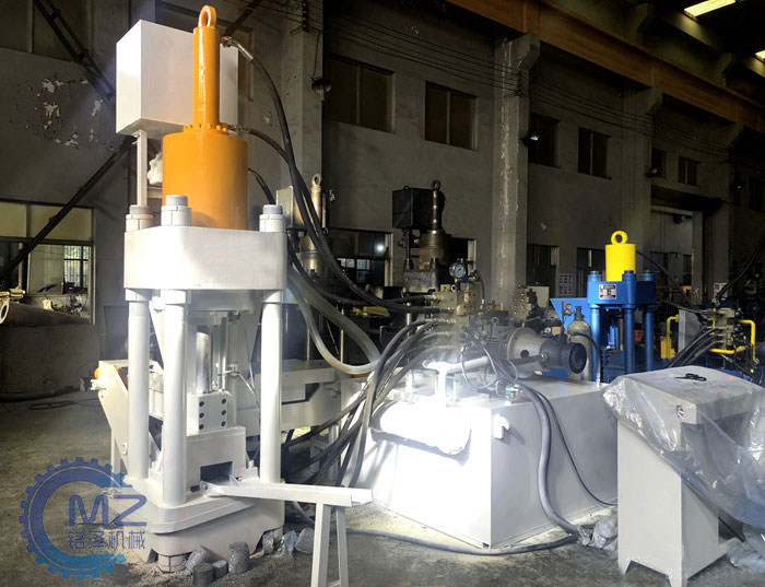 新鄉(xiāng)鑄鐵屑壓塊機(jī)客戶案例